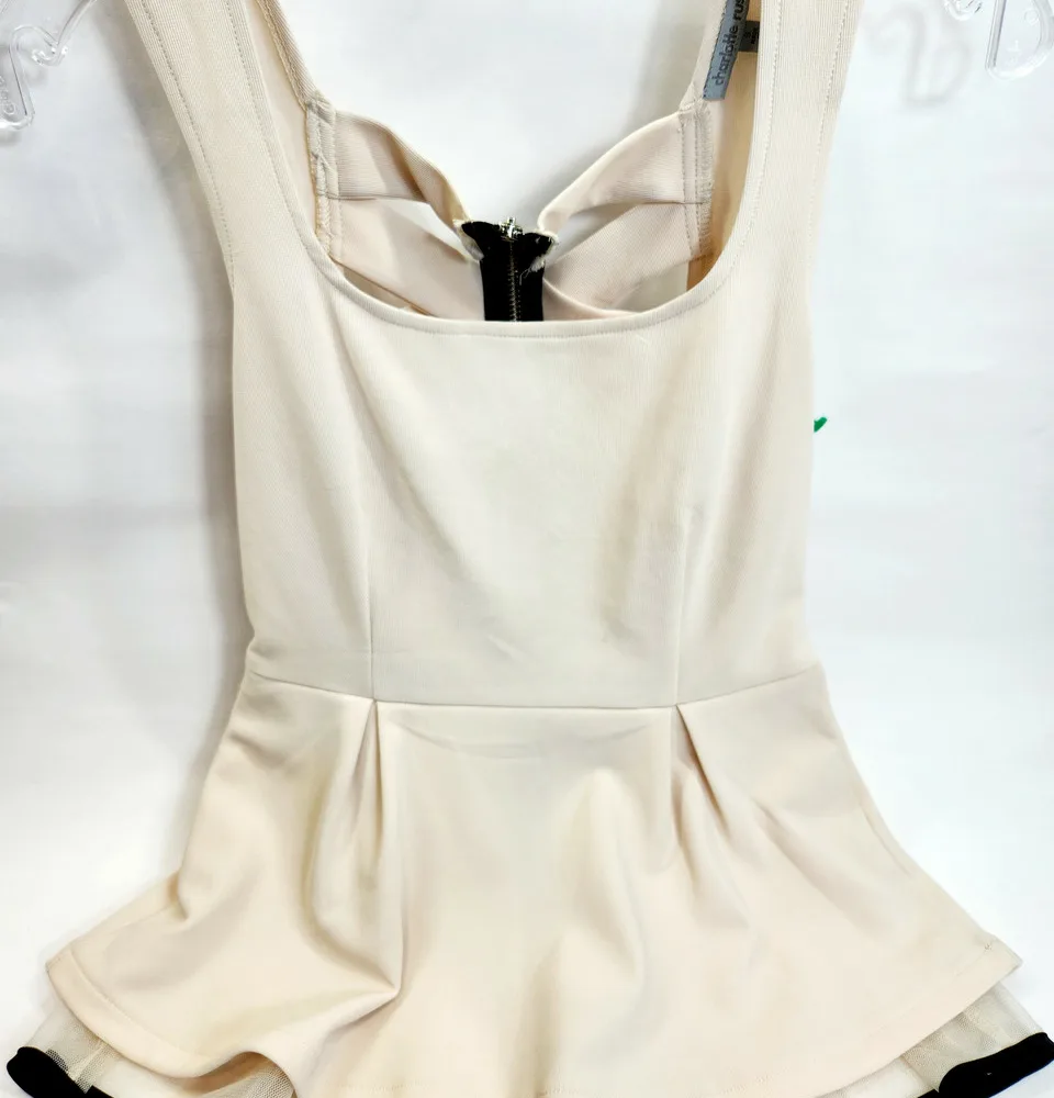 CHARLOTTE RUSSE Top with Crisscross Zipper Back, Cream, Size S