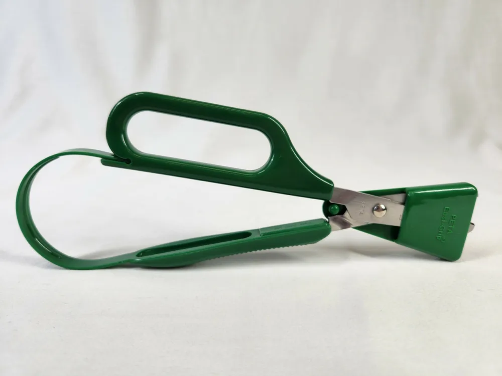 Easy-grip scissors