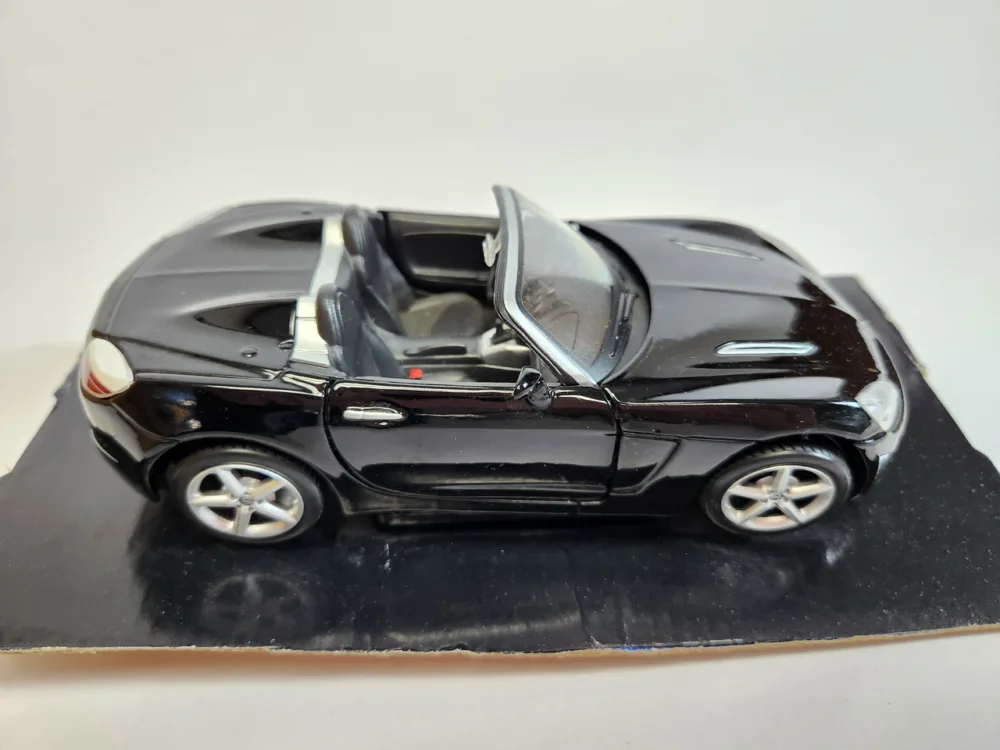 MAISTO Black Opel GT Convertible, Die-Cast Model Car, Black