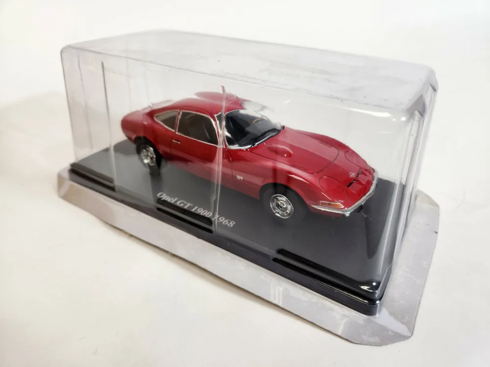 HACHETTE 1968 Opel GT 1900 Die-cast Car, red