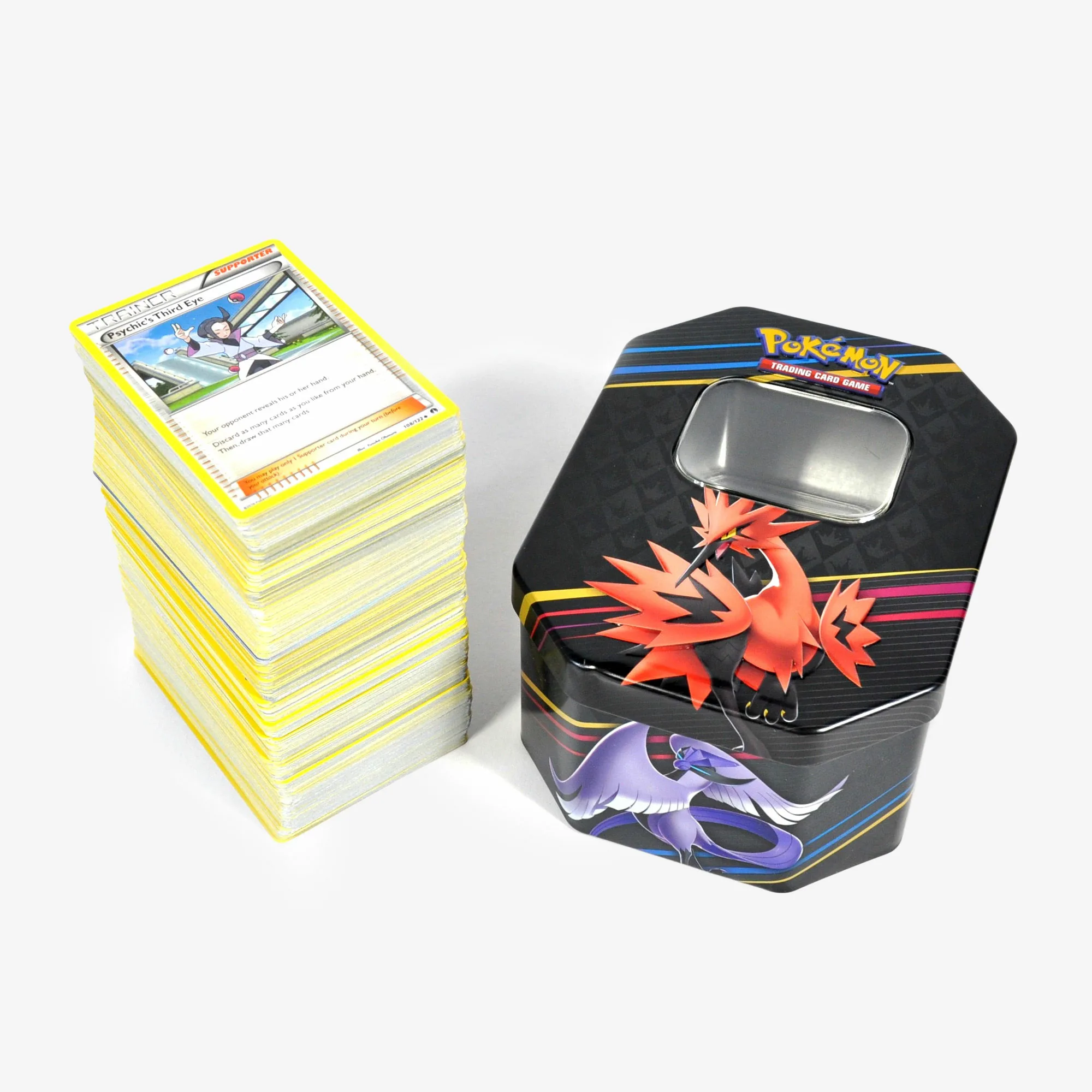 Pokemon TCG, 402 cards in Galarian Zapdos tin
